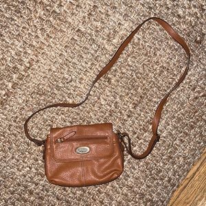Bolo light brown crossbody! Perfect for fall!